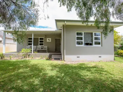 Search and Stay destination West Busselton, WA - Australia from AU$ 400. Driftwood Cottage