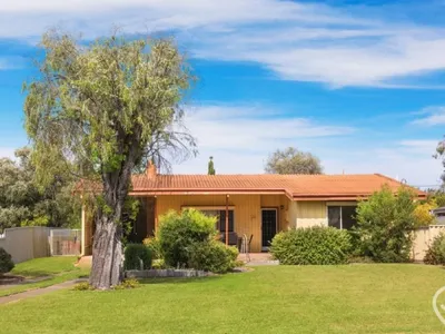 Search and Stay destination Busselton, WA - Australia from AU$ 300. Jetty Jaunt