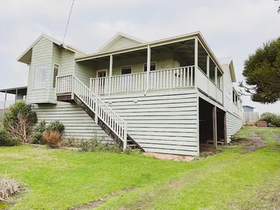 Search and Stay destination Port Campbell, VIC - Australia from AU$ 350. Seabatical