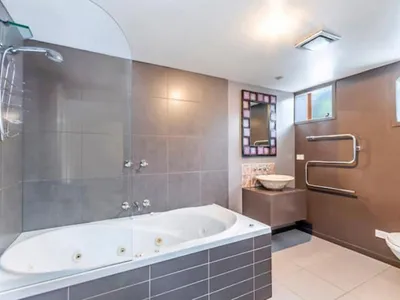 Search and Stay destination Warrnambool, VIC - Australia from AU$ 600. Beachview Bungalow