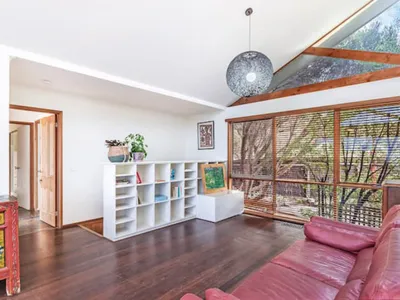 Search and Stay destination Warrnambool, VIC - Australia from AU$ 600. Beachview Bungalow