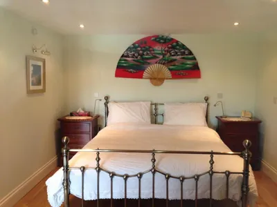 Search and Stay destination Probus, England - United Kingdom from AU$ 582. Luxury Lily Family Suite, with Jacuzzi bath and steam cabinet