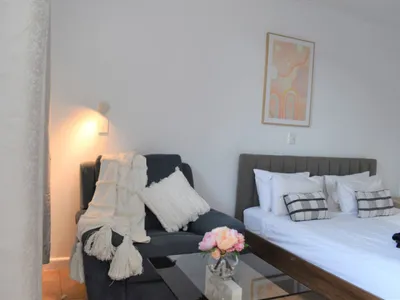 Search and Stay destination Katherine, NT - Australia from AU$ 209. Studio King Room: Kitchenette with Cooktop