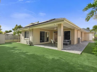Search and Stay destination North Lakes, QLD - Australia from AU$ 220. Stunning luxurious house