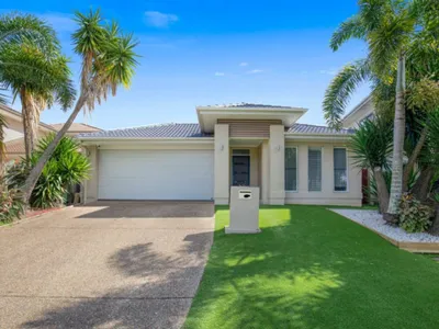 Search and Stay destination North Lakes, QLD - Australia from AU$ 220. Stunning luxurious house