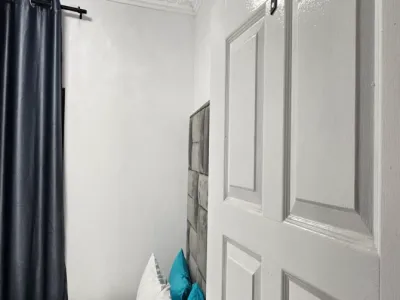 Search and Stay destination Cape Town, WC - South Africa from AU$ 86. Goshen Lodge Spencer - Standard Double Room