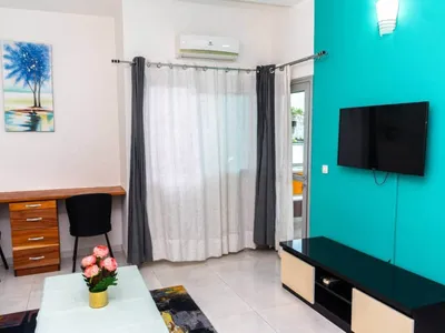 Search and Stay destination Abidjan, Abidjan Autonomous District - Côte d'Ivoire from AU$ 106. The Turquoise Suite