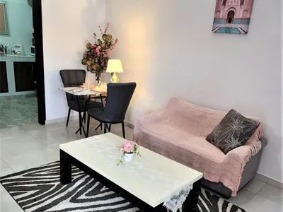 Search and Stay destination Abidjan, Abidjan Autonomous District - Côte d'Ivoire from AU$ 106. The Pink Suite