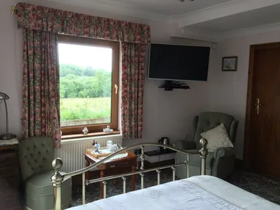 Search and Stay destination Probus, England - United Kingdom from AU$ 270. Rose in Peony Room 5 , with en suite, patio area.