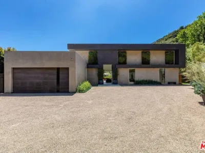 Search and Stay destination Los Angeles, CA - United States from AU$ 5,621. The Rising Glen Two