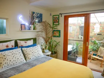 Search and Stay destination Currarong, NSW - Australia from AU$ 195. Anchored Currarong