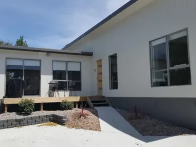 Search and Stay destination Blackmans Bay, TAS - Australia from AU$ 250. Country Suite