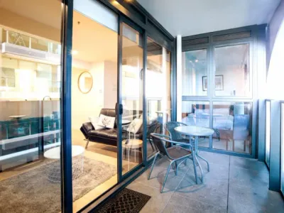 Search and Stay destination Melbourne, VIC - Australia from AU$ 235. Modern 2b 2b Apt, Free Parking,Ideal for long stays