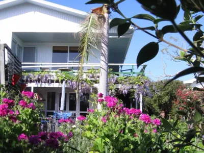 Search and Stay destination Russell, Northland - New Zealand from AU$ 186. Aimeo Huahine
