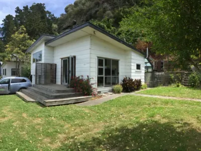 Search and Stay destination Gore Bay, Canterbury - New Zealand from AU$ 163. Barnes's Beach House