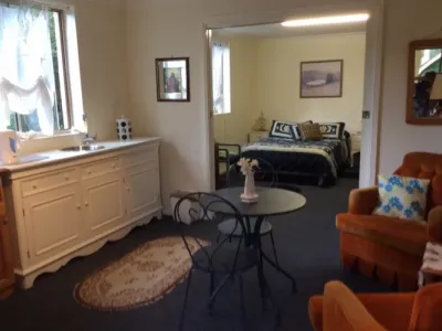 Search and Stay destination Oakey Park, NSW - Australia from AU$ 160. Linden Tree Manor - Garden Unit