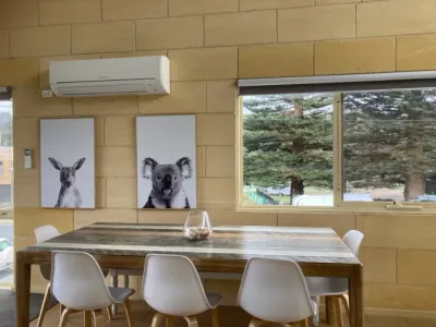 Search and Stay destination Port Campbell, VIC - Australia from AU$ 270. Surf break at Bayview villas SEA VIEW