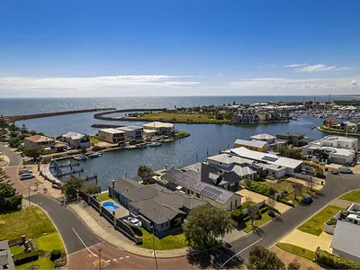 Search and Stay destination Geographe, WA - Australia from AU$ 1,200. Aqua Tides