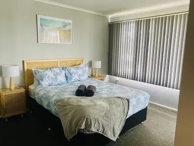 Search and Stay destination Tuross Head, NSW - Australia from AU$ 360. "The Beach Hut"  300m to the Beach