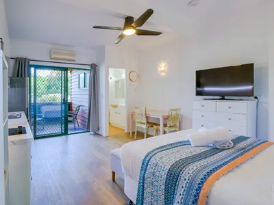 Search and Stay destination Urangan, QLD - Australia from AU$ 150. Deluxe Studio - No Pets Allowed