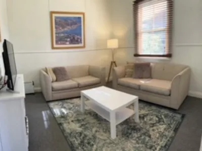 Search and Stay destination Old Bar, NSW - Australia from AU$ 133. Old Bar Cottage