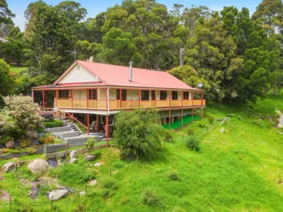 Search and Stay destination Central Tilba, NSW - Australia from AU$ 600. The Valley House Tilba
