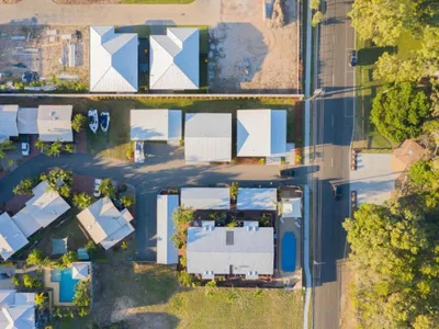 Search and Stay destination Urangan, QLD - Australia from AU$ 250. Sand Crab Cottage