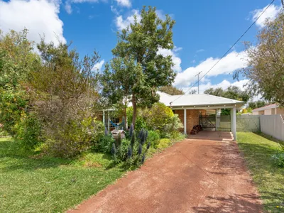 Search and Stay destination Broadwater, WA - Australia from AU$ 400. Fairy Wren Cottage