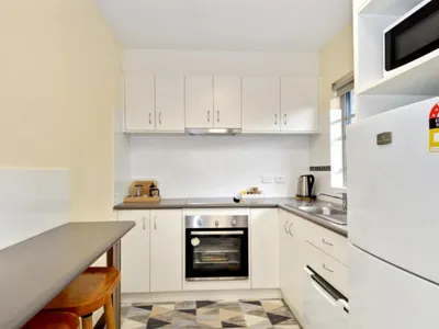 Search and Stay destination Middleton Beach, WA - Australia from AU$ 194. Dolphin Lodge Albany  - 1 Bedroom Apartment