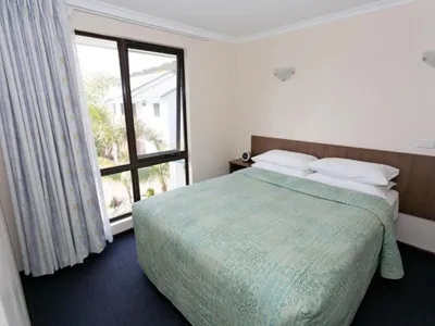 Search and Stay destination Middleton Beach, WA - Australia from AU$ 207. Dolphin Lodge - 1 Bedroom Executive Self Contained Apartment