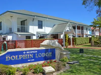 Search and Stay destination Middleton Beach, WA - Australia from AU$ 347. Dolphin Lodge 1 - 4 Bedroom House