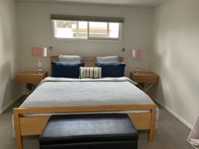 Search and Stay destination Bendigo, VIC - Australia from AU$ 300. Little Red Cheerful 4 Bed home CBD Bendigo