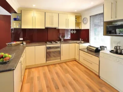 Search and Stay destination Kalorama, VIC - Australia from AU$ 350. Holly Lodge - Verandah View Cottage