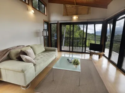 Search and Stay destination Smiths Creek, NSW - Australia from AU$ 555. Morning Mist Chalet 1