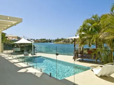 Search and Stay destination Broadbeach Waters, QLD - Australia from AU$ 895. Broadbeach Waterfront