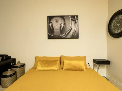 Search and Stay destination Anaheim, CA - United States from AU$ 145. Anaheim Condo close to Disneyland - Luxury- 1 King/1 Queen - Heated Pool-Park Free