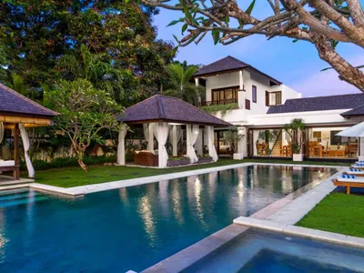 Search and Stay destination Kabupaten Badung, Bali - Indonesia from AU$ 960. Villa Sunset Benoa 3 Bedroom