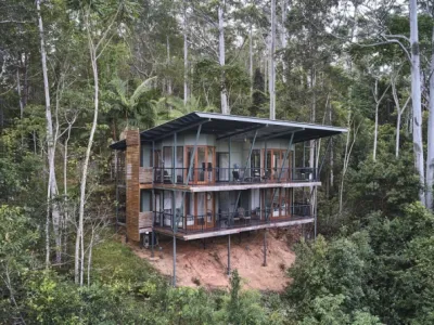 Search and Stay destination Smiths Creek, NSW - Australia from AU$ 740. Range View Chalet 4