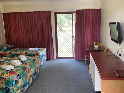 Search and Stay destination Hay South, NSW - Australia from AU$ 130. Outback Quarters Motel