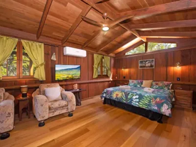 Search and Stay destination River Heads, QLD - Australia from AU$ 150. Mango Lodge