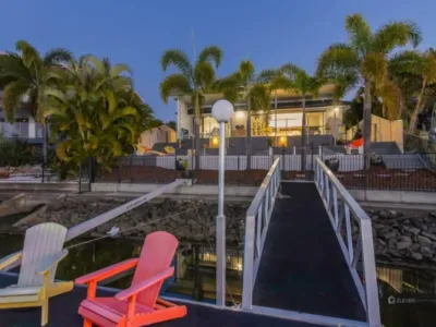 Search and Stay destination Helensvale, QLD - Australia from AU$ 700. Gorgeous 5 BRM Waterfront Home