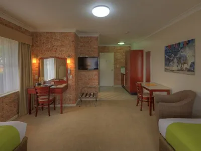 Search and Stay destination Dubbo, NSW - Australia from AU$ 179. Endeavour Court Motor Inn - Two King Singles