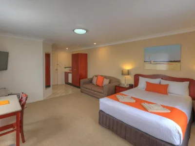 Search and Stay destination Dubbo, NSW - Australia from AU$ 181. Endeavour Court Motor Inn - Queen Deluxe