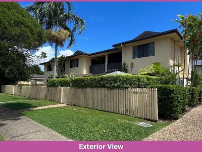 Search and Stay destination Hyde Park, QLD - Australia from AU$ 299. Bayswater Road 3/31