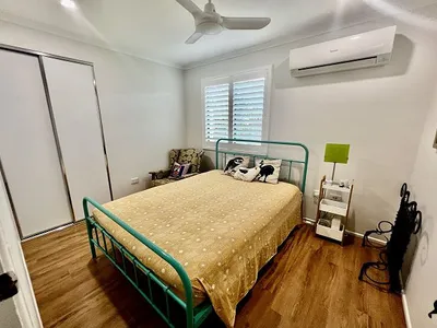 Search and Stay destination Burdell, QLD - Australia from AU$ 229. Kayleen Court 32