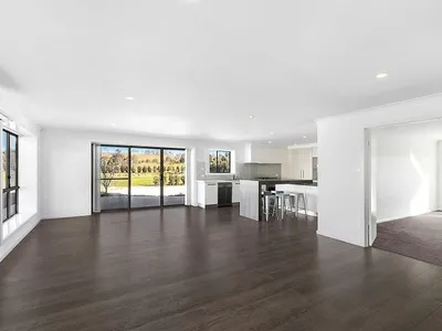 Search and Stay destination Sutton, NSW - Australia from AU$ 349. Victoria Street 65