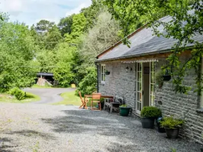 Search and Stay destination Dolau, Wales - United Kingdom from AU$ 238. Drovers Retreat Holiday Cottage