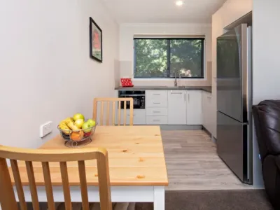 Search and Stay destination Jindabyne, NSW - Australia from AU$ 200. U07 Aalen 2 Lakeview Studio