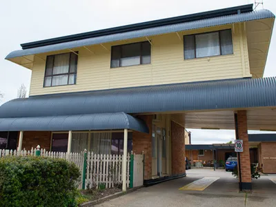 Search and Stay destination Queanbeyan, NSW - Australia from AU$ 175. Parkway Motel - Deluxe Spa Room