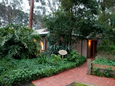 Search and Stay destination Ob Flat, SA - Australia from AU$ 225. Meadow Chalet